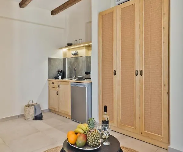 Ypsilos Adults Only Apartment *